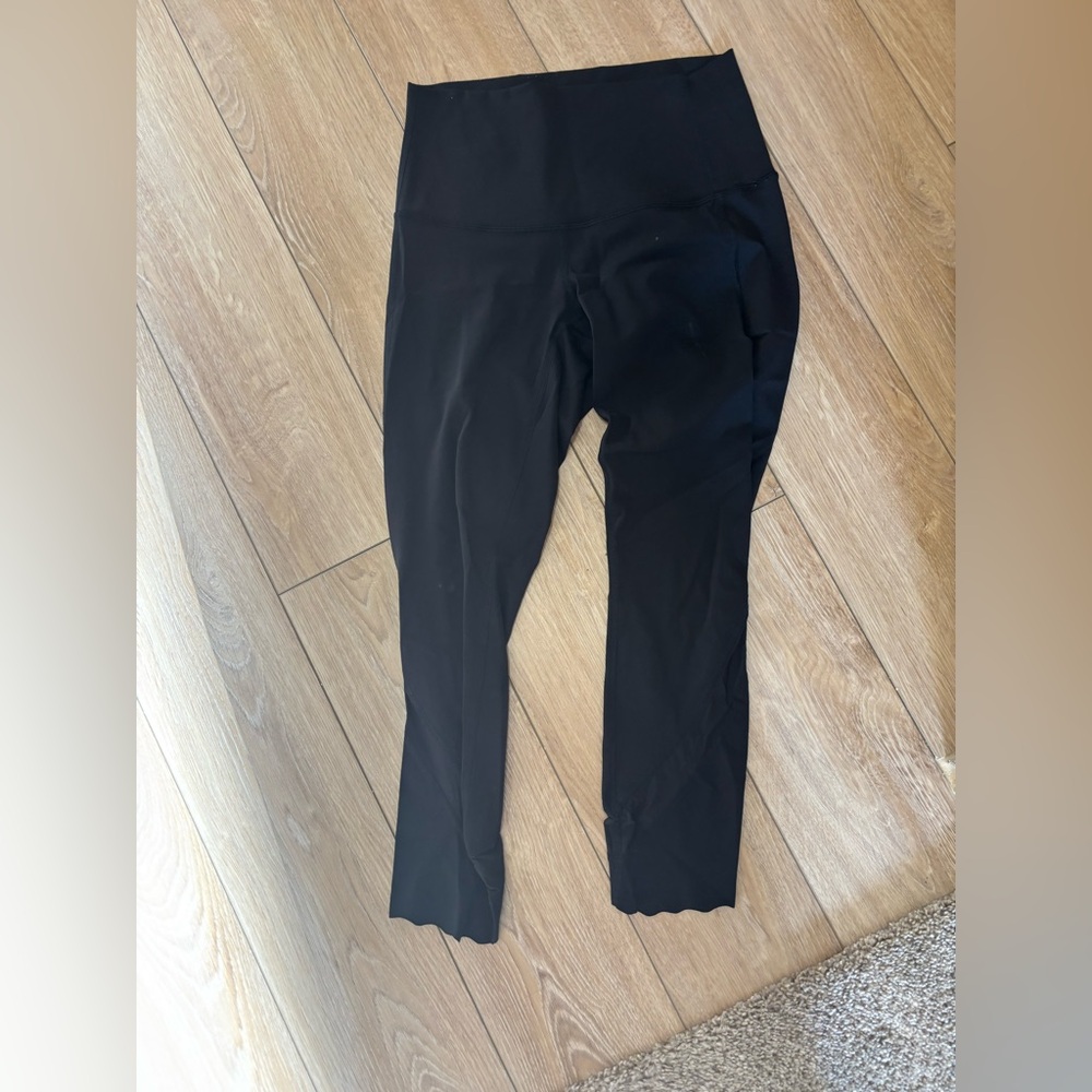 Lululemon Scallop Luxtreme Wonder Under